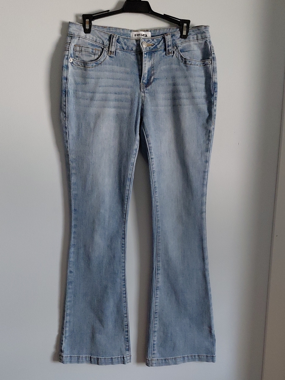RSQ Low Rise Boot Cut Y2K 90s Lightwash Denim Blue Jeans Button Flap Pockets 28